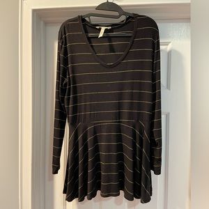 GUC M Black/Gold Matilda Jane Top